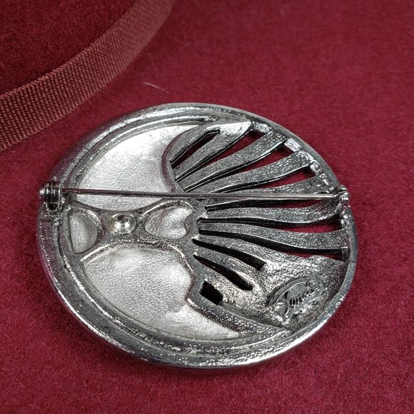 Vintage ‘80s Tona Crescent Moon Art Deco Brooch - Picture 3 of 7